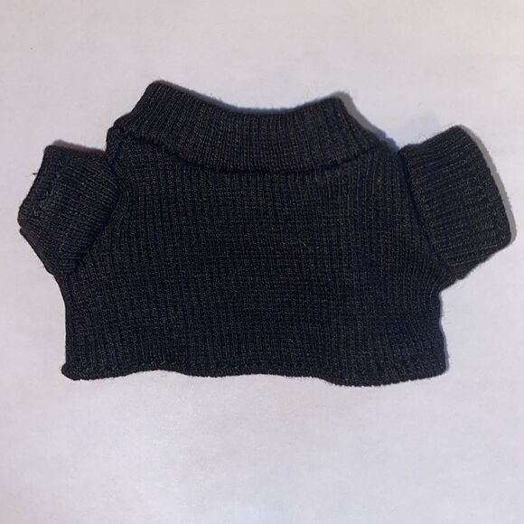 Labubu Luxury Black Beanie and Sweater Set - Picture 5 of 8